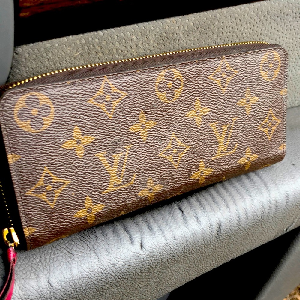 Like brand new Louis Vuitton wallet